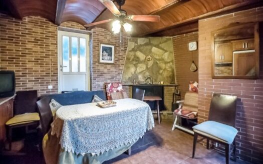 VENTA CHALET Y APARTAMENTOS REF: 31374