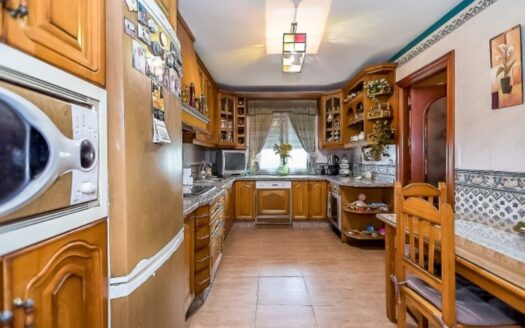 VENTA CHALET Y APARTAMENTOS REF: 31374